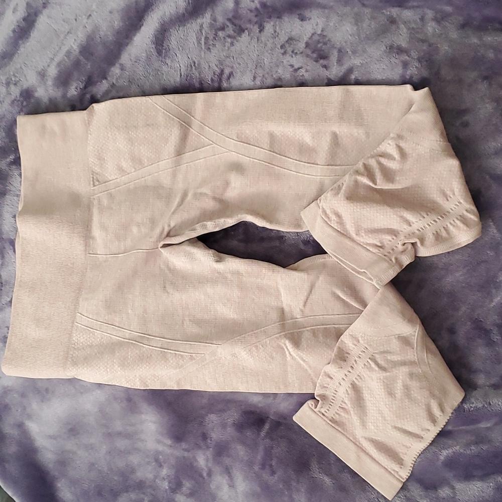 Seamless legging